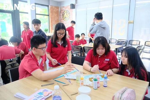Sinh viên Đại học Đà Nẵng nhận 'vốn mồi' khởi nghiệp