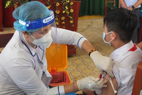 Tăng cường công tác khám, phát hiện, điều trị ca bệnh Covid-19