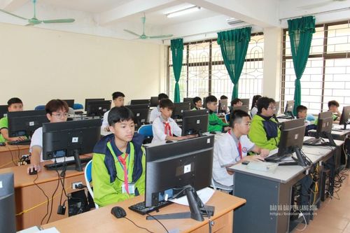 104 thí sinh tranh tài tại Hội thi Tin học khối học sinh tỉnh Lạng Sơn năm 2025