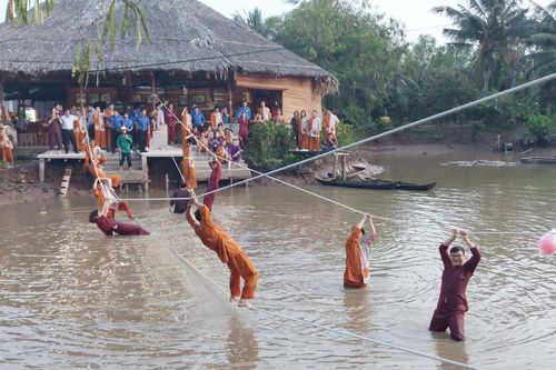 Đẩy mạnh phát triển du lịch cộng đồng bền vững