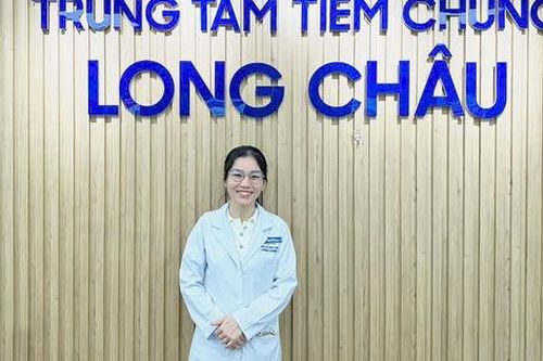 Lại là bác sĩ Long Châu kịp thời cứu người bị đột quỵ ngay thời điểm vàng