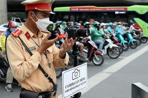 Hà Nội: CSGT bố trí hơn 20 điểm ghi hình lưu động, xử nghiêm tình trạng nhờn luật