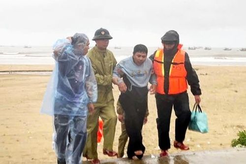 Thêm 9 thuyền viên mất tích trong vụ chìm tàu ở Vũng Áng được tìm thấy