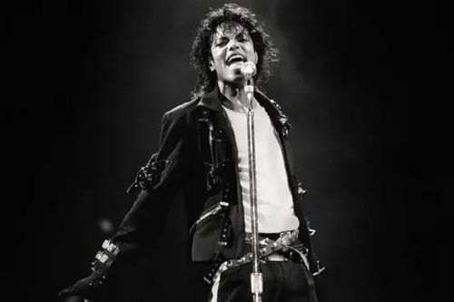 Phim về huyền thoại Michael Jackson hoãn phát hành