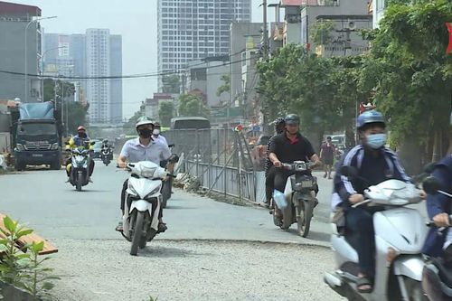 Đường 70 chậm tiến độ ảnh hưởng đến người dân
