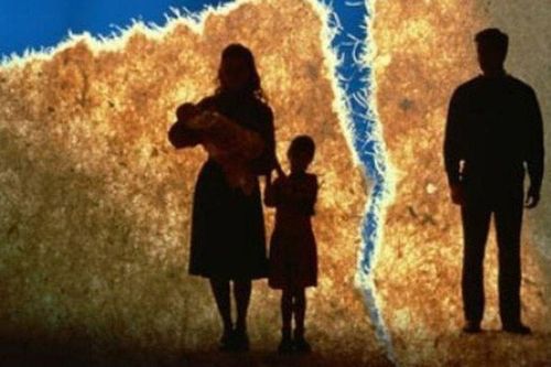 Bạn thân đến thăm tôi ở cữ nói 1 câu khiến chồng đòi ly hôn