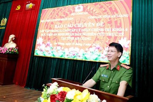 Trao đổi nghiệp vụ giữa Công an tỉnh An Giang với Học viện An ninh nhân dân