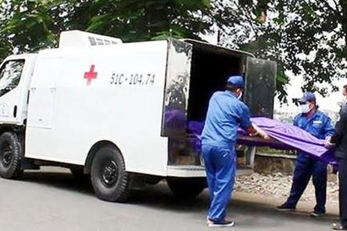 TPHCM: Tìm danh tính thi thể nam thanh niên trôi dạt vào cầu cảng