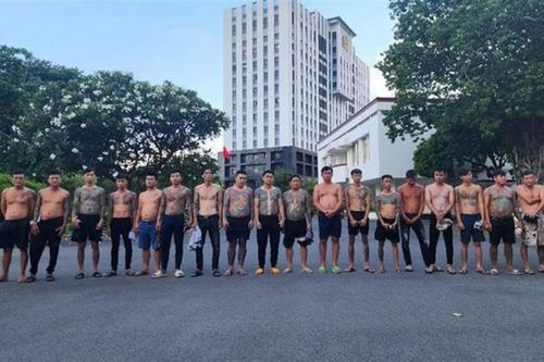 Tạo vỏ bọc để thực hiện chuỗi hoạt động phi pháp