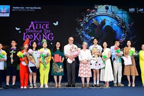 Thế giới 'Wonderland' của teen Nguyễn Siêu: Nơi giấc mơ và tài năng cùng cất lời
