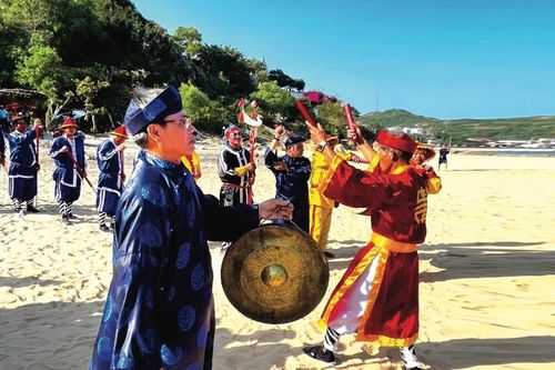 Bảo tồn, phát huy di sản văn hóa phi vật thể Lễ hội cầu ngư Vạn đầm Xương Lý