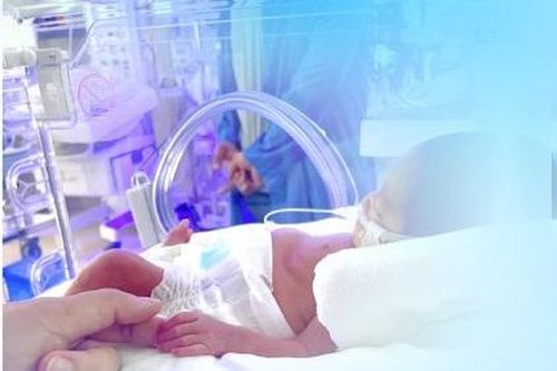 Bảy tháng giành giật sự sống cho trẻ sinh non chỉ có 10% hy vọng sống