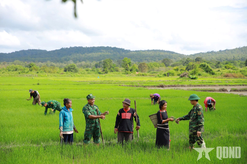 Xây thế vững vùng biên Đắk Lắk