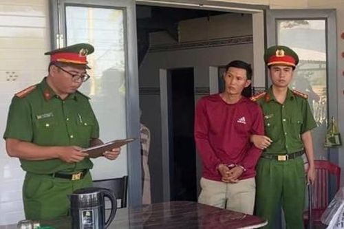 Khởi tố con bạc