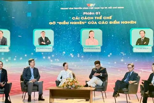 Phát triển kinh tế tư nhân tránh lặp lại cơ chế xin - cho