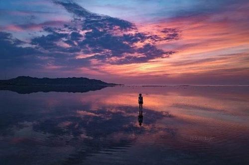 Ngắm biển 'vô cực' đẹp như tranh vẽ ở Ninh Thuận