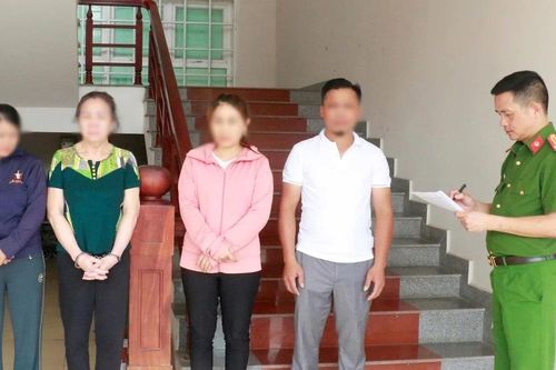 Bắt 4 đối tượng, thu hồi hơn 483.000 mặt hàng giả ở Nghệ An