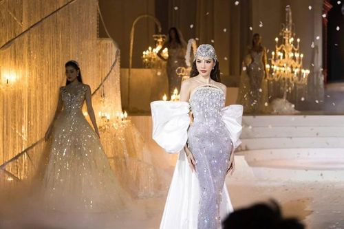 Lê Hoàng Phương 'càn quét' loạt sàn diễn, khẳng định vị trí Top Model