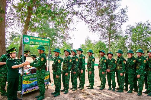 'Tiếp sức mùa huấn luyện' - Nhịp cầu yêu thương giữa thao trường nắng gió