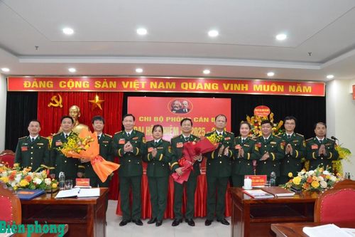 Tập trung lãnh đạo đột phá, tham mưu triển khai công tác cán bộ đảm bảo 'trúng, đúng, hiệu quả, kịp thời'