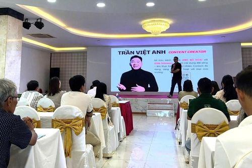 Tập huấn kỹ năng kinh doanh trên môi trường số và livestream