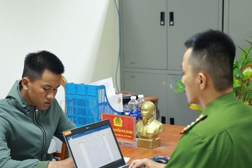 Bắt 3 đối tượng lừa đảo chiếm đoạt tài sản qua mạng tại Quảng Trị