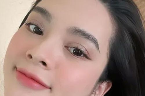 Showbiz 27/5: Quỳnh Lương đáp trả
