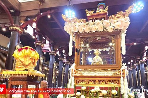 Hơn 200 nghìn người đến Yên Tử chiêm bái xá lợi Phật trong ngày mùng 1 Âm lịch