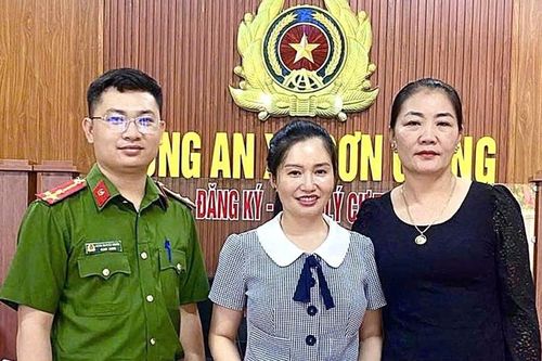 Người phụ nữ liên tiếp nhận tổng số tiền gần 2 tỷ đồng từ tài khoản lạ