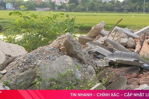 Khu dân cư thành bãi tập kết rác thải xây dựng