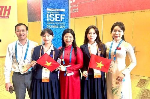Thanh Hóa có thêm 2 học sinh được miễn thi tốt nghiệp THPT và ưu tiên xét tuyển thẳng vào đại học, cao đẳng
