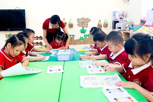 Thêm động lực cho giáo viên mầm non từ chính sách mới