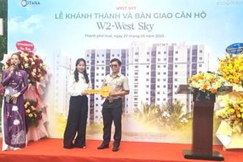 Bàn giao căn hộ tại khu phức hợp Thủy Vân