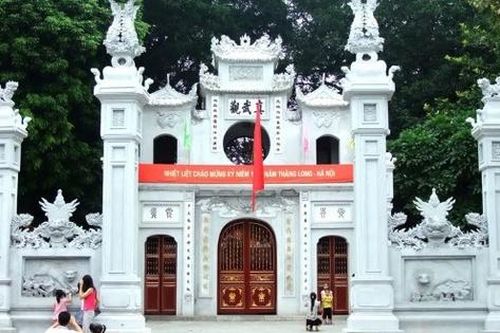 Ra mắt sản phẩm du lịch văn hóa 'Tiếng chuông Trấn Vũ'