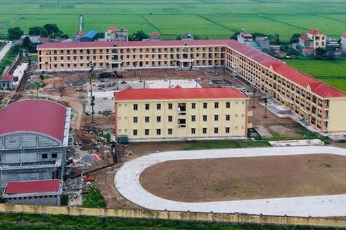 Cả nghìn học sinh sắp thoát cảnh 'học nhờ' ở nhà thờ