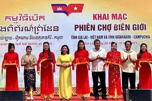 Gia Lai: Hạ tầng giao thông đồng bộ - Thúc đẩy thương mại biên giới phát triển