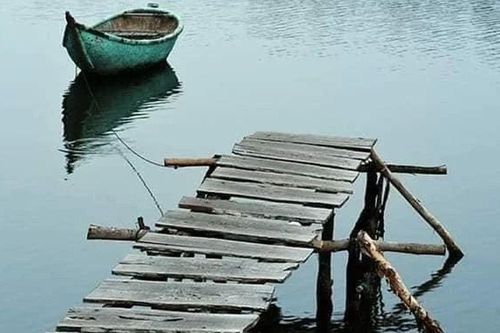 Qua cầu rút ván