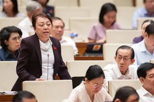 Đề xuất giữ nguyên 'án tử' với tội sản xuất thuốc giả