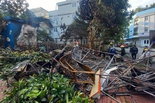 Đám cháy kho chứa đồ ở TP.Thủ Đức nghi do đốt cỏ rác cháy lan sang