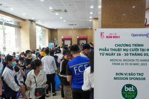 Phẫu thuật nụ cười miễn phí, mổ nhân đạo các dị tật cho trẻ em
