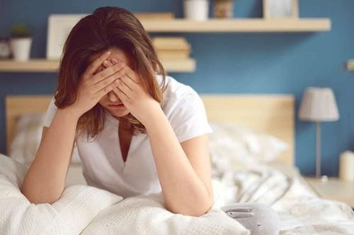Phụ nữ mãn kinh sớm phải đối mặt với những bệnh gì?