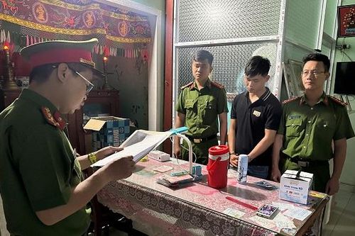 Bắt đối tượng cướp giật tài sản của nữ du khách nước ngoài ở Hội An