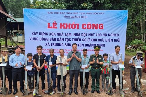 Quảng Bình: Xây dựng 100 nhà ở cho đồng bào dân tộc thiểu số ở Trường Sơn