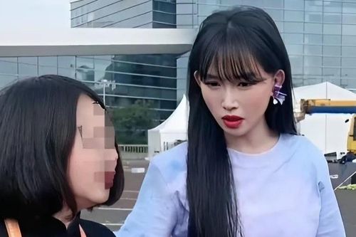 Lý Tử Thất gây chú ý