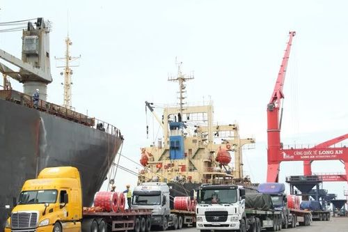 Doanh nghiệp Việt làm gì để không lỡ 'chuyến tàu' chuỗi cung ứng toàn cầu?