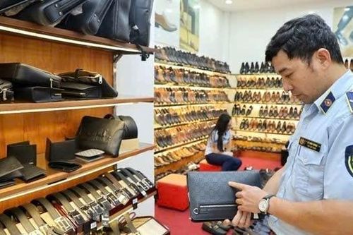 Đột kích cửa hàng thời trang giữa trung tâm TP Thanh Hóa, phát hiện hàng trăm sản phẩm giả Gucci, Dior, Louis Vuitton