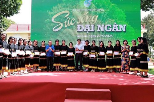 Gia Lai: Triển lãm 'Sức sống đại ngàn'