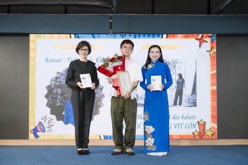 Trao giải cuộc thi 'Sáng tác truyện tranh lần thứ nhất'