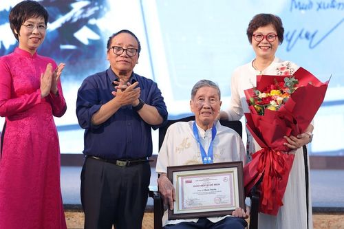 Trực tiếp Lễ trao Giải thưởng Thiếu nhi Dế Mèn lần 6 - 2025