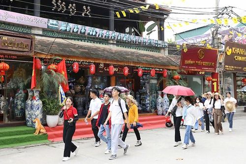 Bát Tràng và hành trình đánh thức ký ức